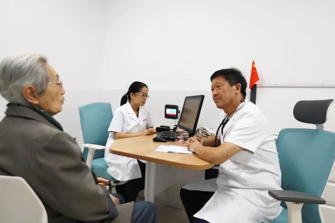 《健康時報》記者走進西安國際醫(yī)學中心，請看報道