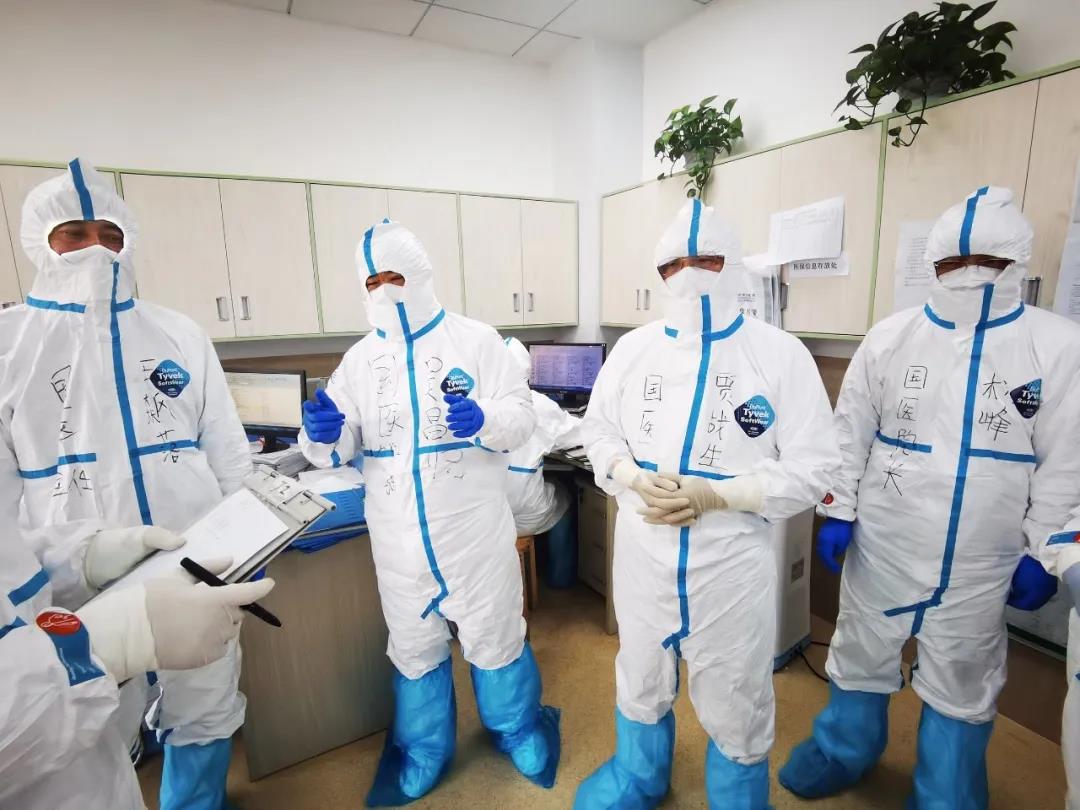 【戰(zhàn)“疫”人物】白衣當(dāng)鎧甲，抗“疫”是打仗——記西安國(guó)際醫(yī)學(xué)中心醫(yī)院赴湖北醫(yī)療隊(duì)專家王飆落