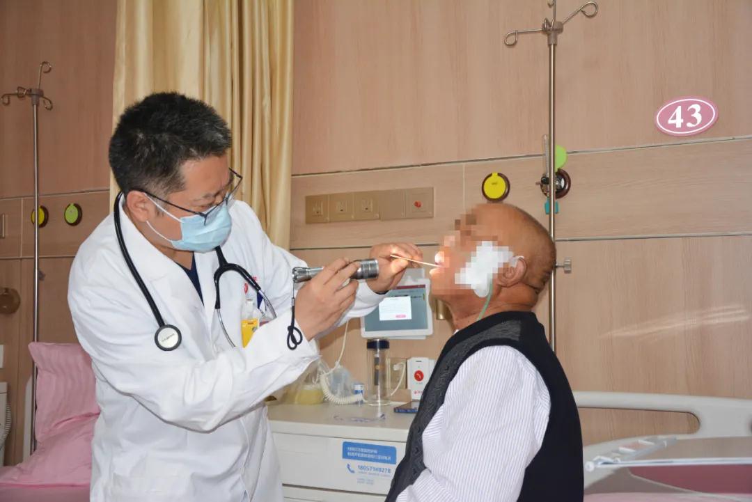 90歲的老爺爺患了腫瘤!放療中心“量身定制”診療方案，病情明顯緩解……