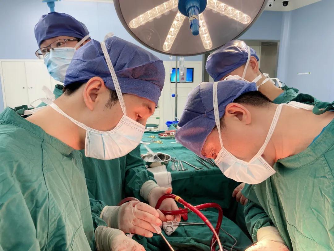 華商云健康—主動脈夾層患者增多，且多為年輕人！西安國際醫(yī)學(xué)中心醫(yī)院心臟外科春節(jié)假期變成了“勞動節(jié)”！