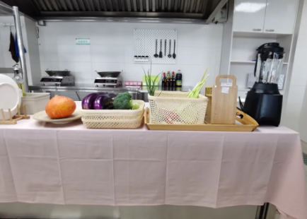 “愛心廚房”做出了地道的“家鄉(xiāng)味”——來自西安國際醫(yī)學中心醫(yī)院報道之一