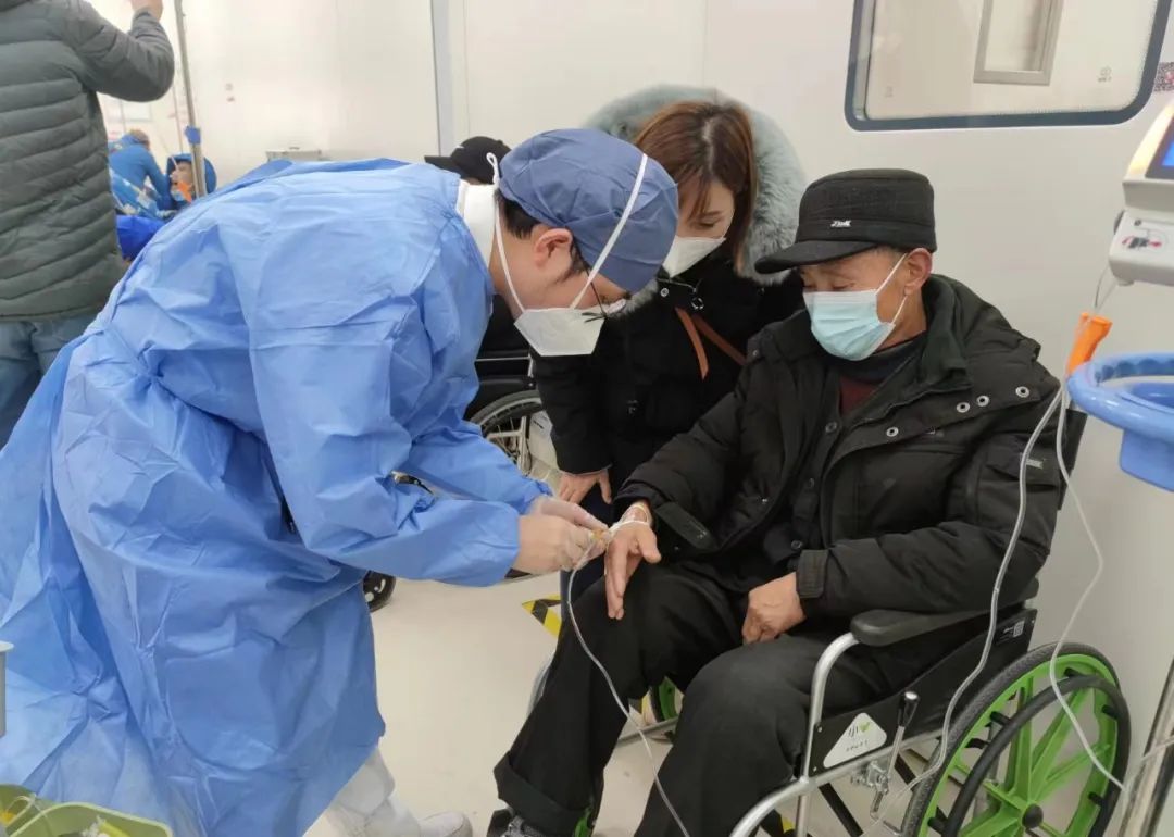 向光而行，致敬元旦堅守“醫(yī)”線的你們！