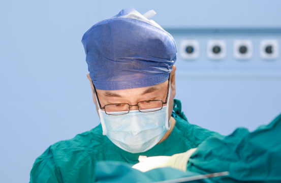 7歲遭遇油罐爆炸！單親媽媽“浴火重生”擺脫“異類”標(biāo)簽