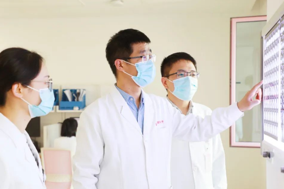 大醫(yī)之道｜李國輝：博學(xué)而后成醫(yī) 厚德而后為醫(yī)