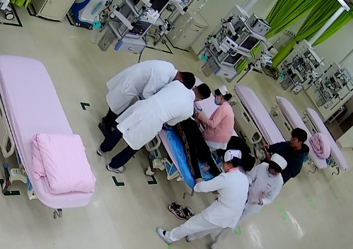 頭、胸、脾、骨……多處損傷 多學科聯合完成“生命接力”