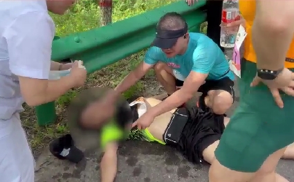 太牛掰了，醫(yī)者仁心！