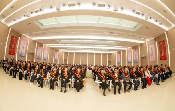 致敬每一位奮斗者！我院舉行2025年度總結表彰大會