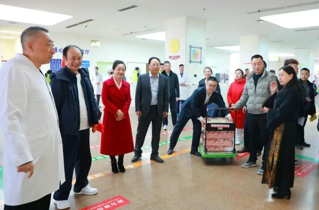 駿馬啟新程——國際醫(yī)學集團及醫(yī)院領導新春慰問一線員工